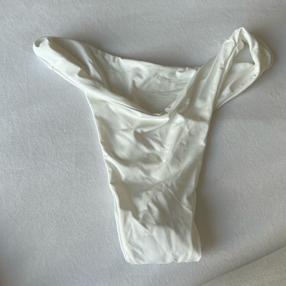 437 Kenzie bottom, white, size small - Picture 7 of 7